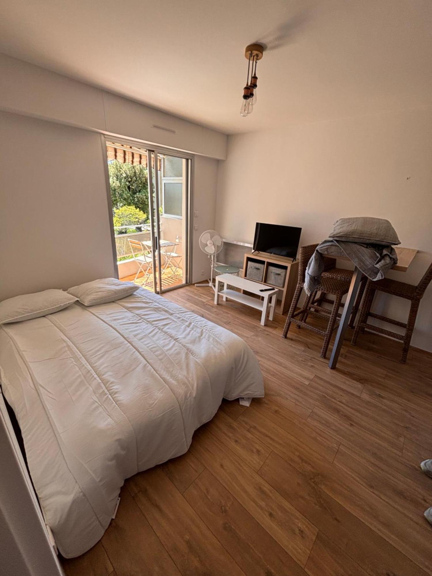 Ferienwohnung Beau Studio 300 M De La Plage Avec Parking La Ciotat Exterior foto